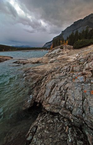 Minnewanka Rocks - Banff